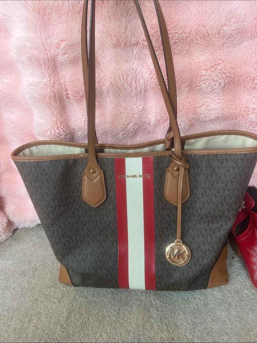 Michael Kors Res Stripe Jet Set Tote - Picture 10 of 10